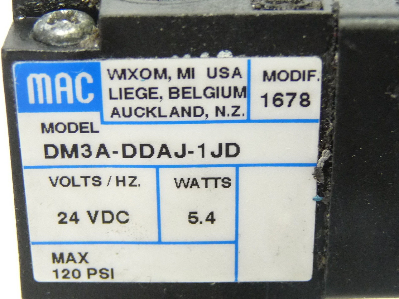 Mac DM3A-DDAJ-1JD Solenoid Valve 24 VDC 120 PSI USED