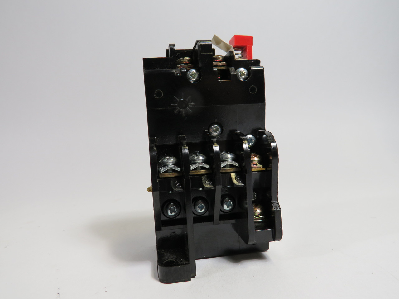 MTE 01000130-006 Type AXTO Overload Relay 1.6-2.4A USED