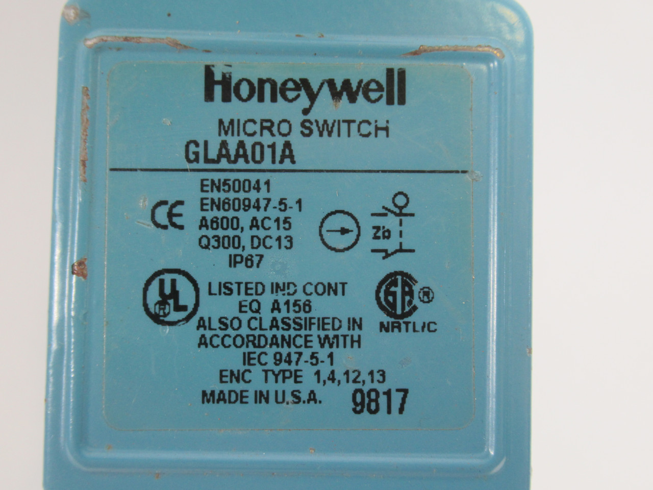 Honeywell GLAA01A Limit Switch w/Roller Lever 1NO 1NC SPDT AC15 A600 USED