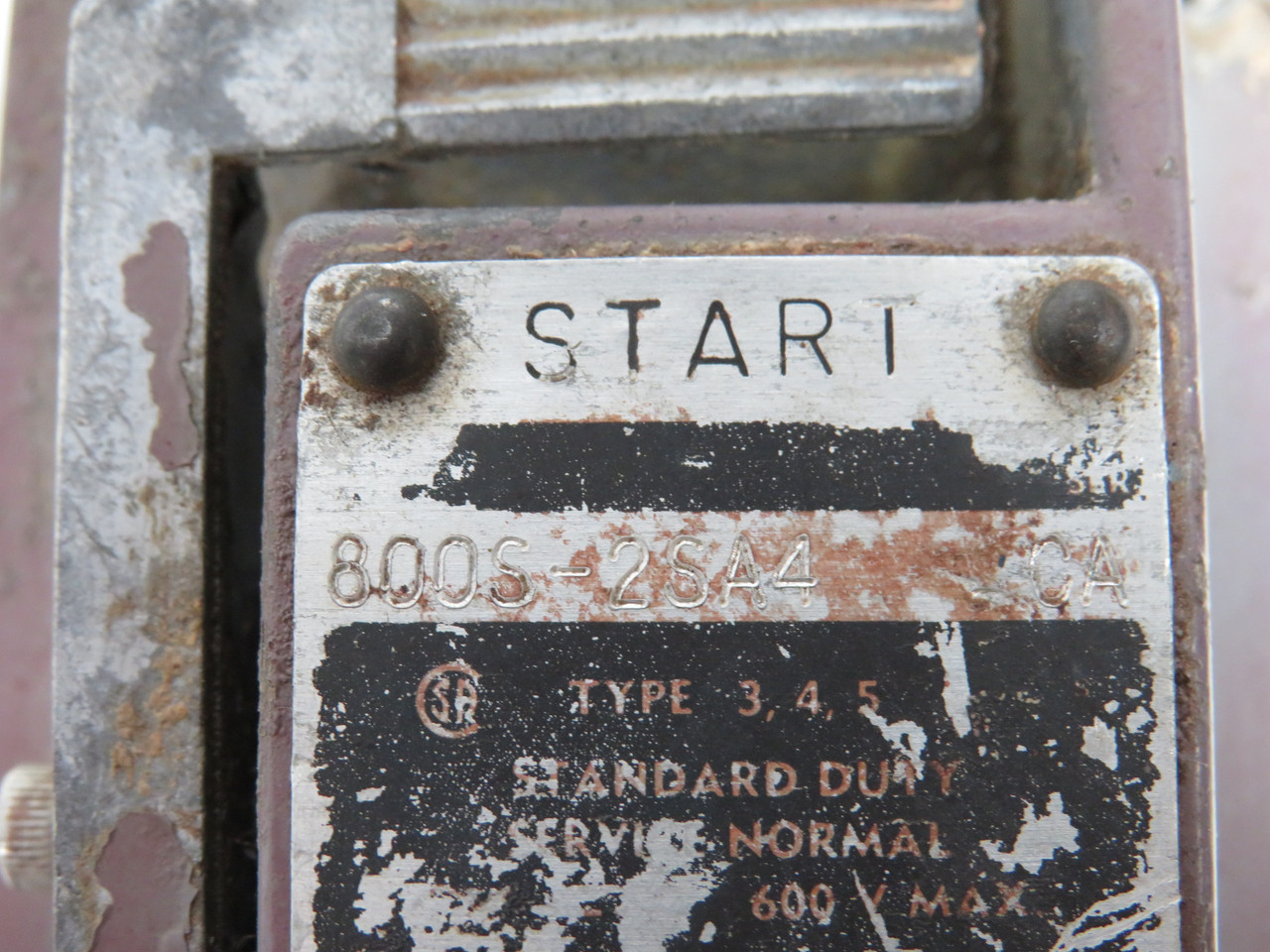 Allen-Bradley 800S-2SA4 Start-Stop Switch Control Station 20A SHELF WEAR USED