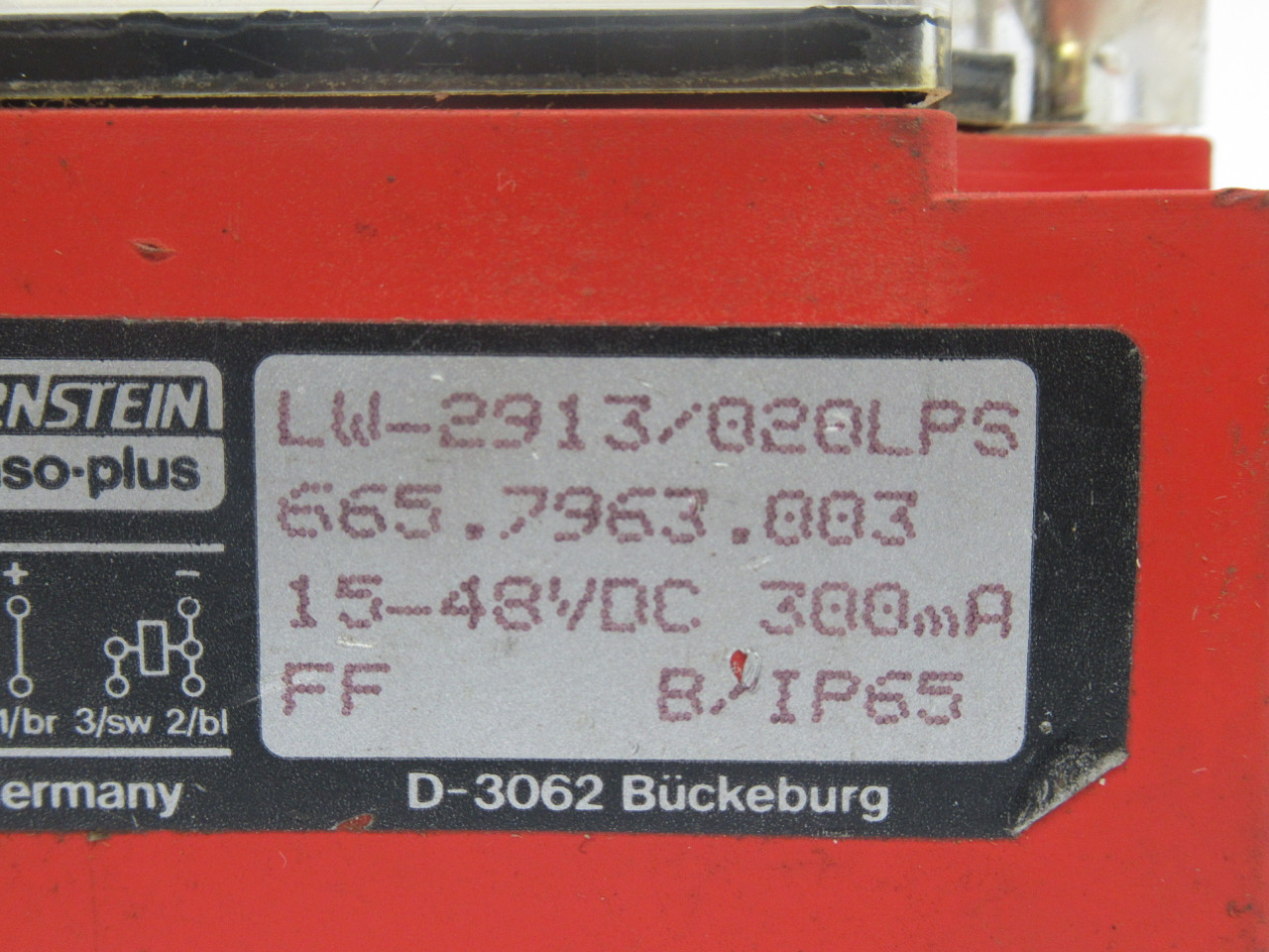 Bernstein 665.7963.003 Photoelectric Sensor 15-48VDC 300mA USED