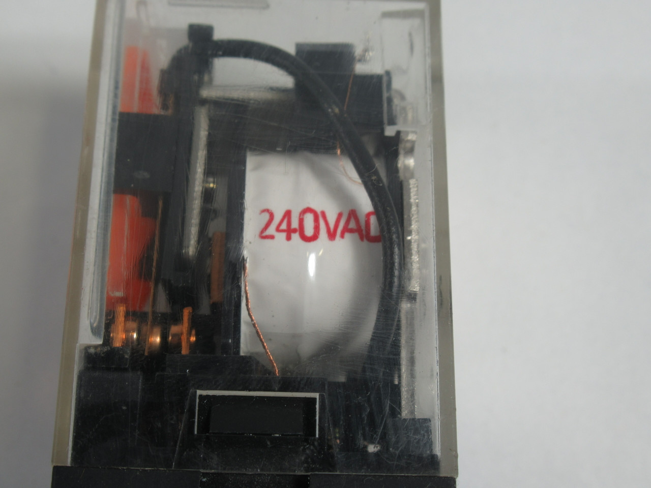 Omron MK2PN-I-AC240 Relay 240VAC Coil 10A 250VAC 8-Pin USED