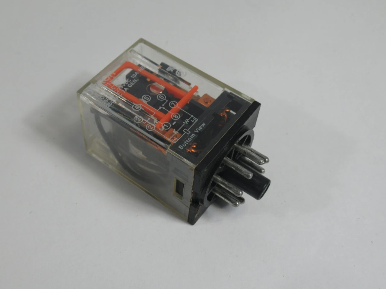Omron MK2PN-I-DC24 Relay 24VDC Coil 10A 250VAC 8-Pin USED