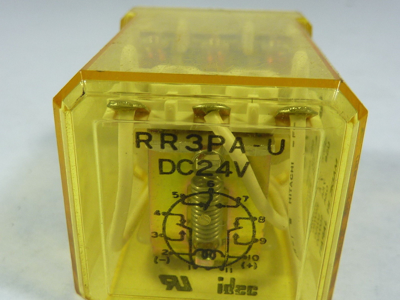 IDEC RR3PA-U General Purpose Relay 24VDC Coil 10A 120VAC 11-Pin USED
