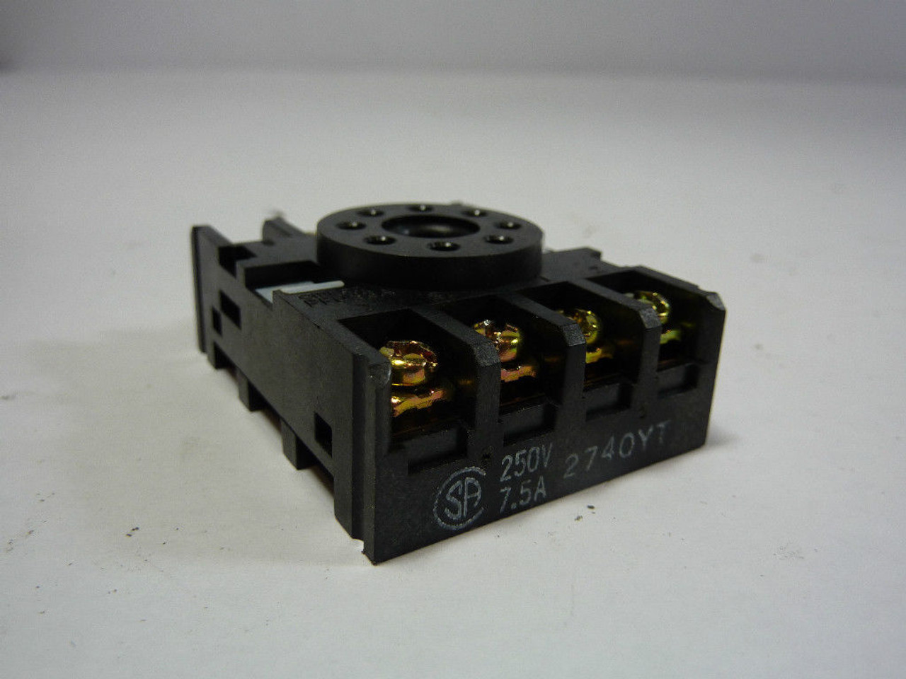 Omron PF083A Relay Socket 7.5A 250V 8-Pin USED