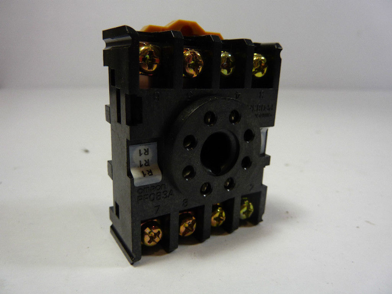 Omron PF083A Relay Socket 7.5A 250V 8-Pin USED