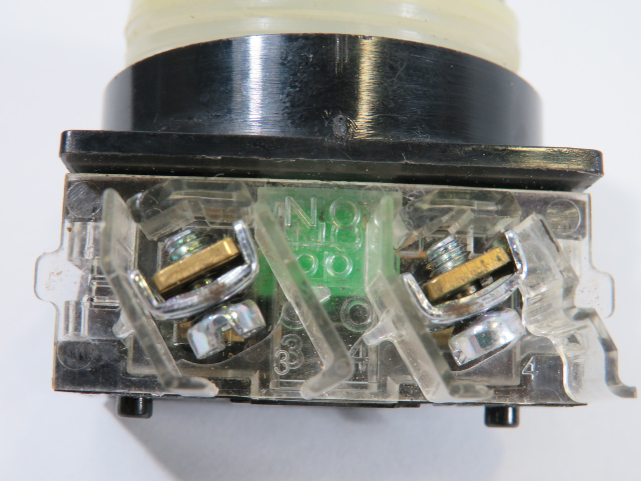 General Electric CR104PG01R1 Mom. Push Button 1NC Red SHELF WEAR USED