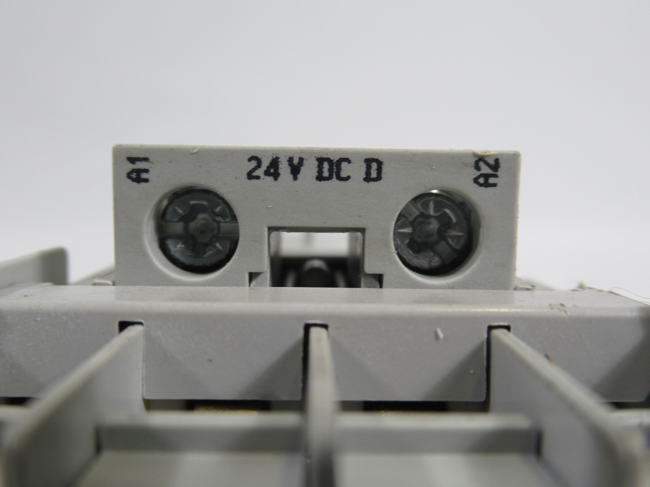 Allen-Bradley 100-C16DJ400 Contactor 4-Pole 4NO 24VDC 32A 6kV Uimp USED