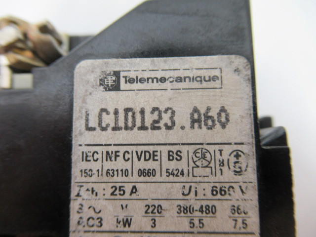 Telemecanique LC1-D123-A60 Contactor 660V 25A USED