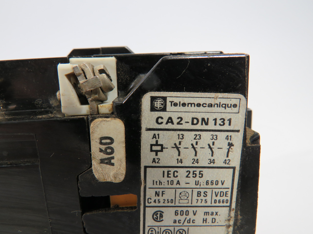 Telemecanique CA2-DN131-A60H7 Contactor 110V@50Hz 110-120V@60Hz USED