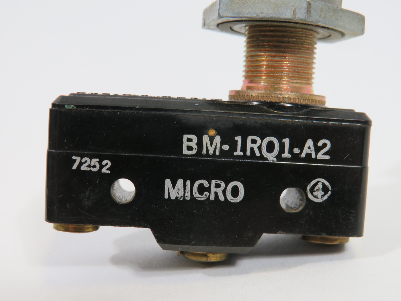Honeywell BM-1RQ1-A2 Micro Switch 22A 125/250/480V USED