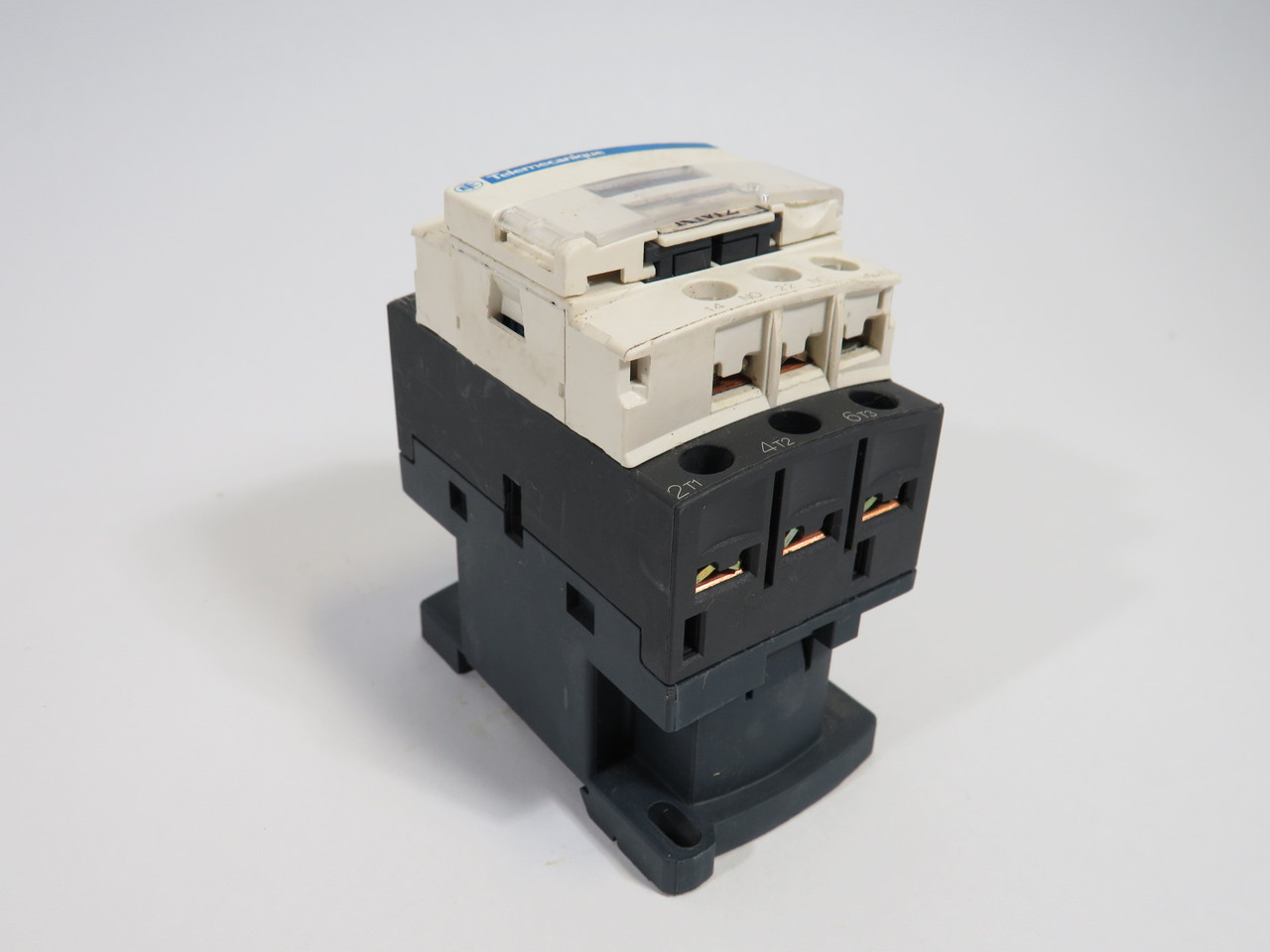 Telemecanique LC1-D09M7 Contactor 220V@50/60Hz w/ Cover Plate USED