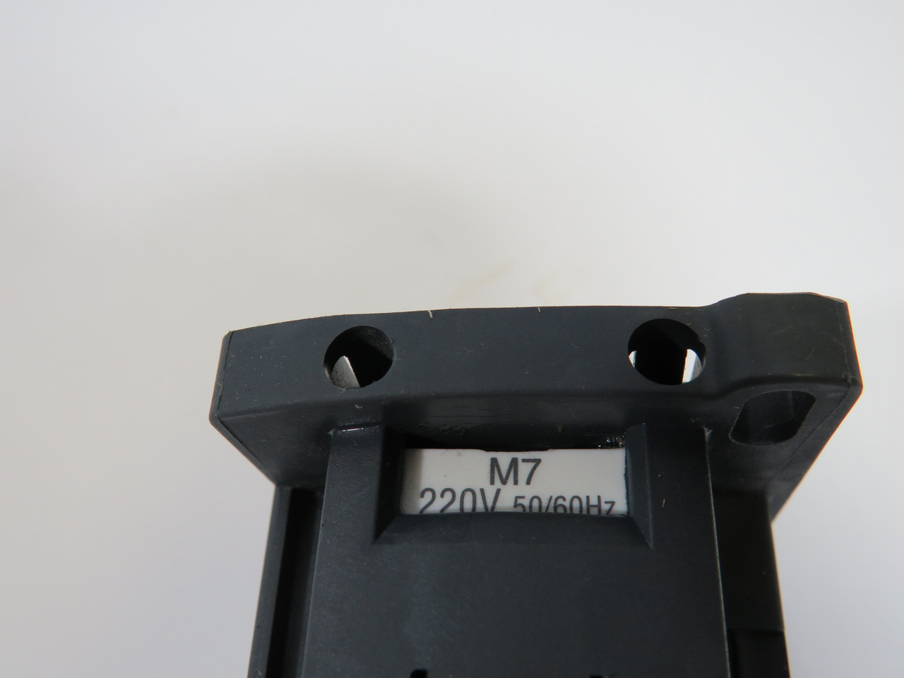 Telemecanique LC1-D09M7 Contactor 220V@50/60Hz w/ Cover Plate USED