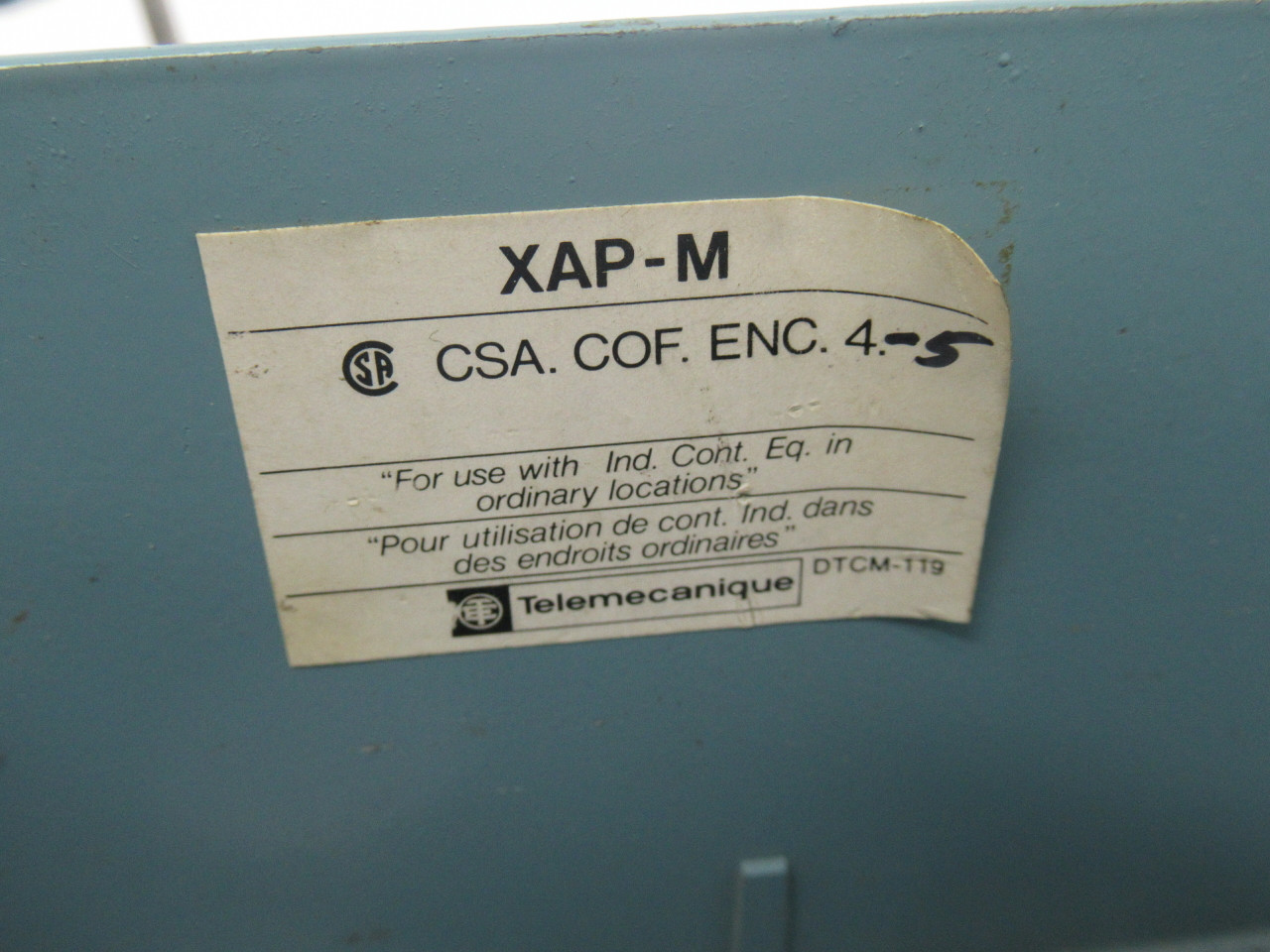 Telemecanique XAP-M3506 6 Station Push Button Enclosure 22mm 80x175x77mm USED