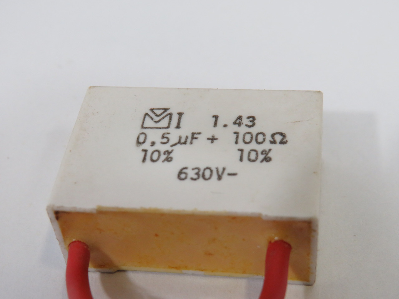 Generic 1.43 Capacitor 0.5uF +/- 10% 630V USED