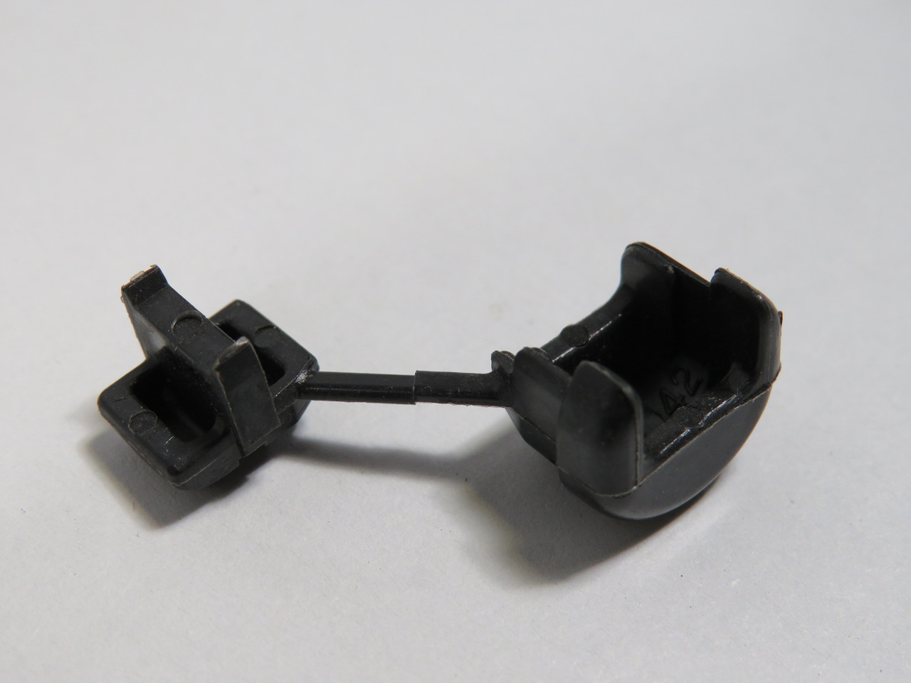 Heyco SR-4N-4 Strain Relief Bushing Alt P/N 1120 Lot of 20 NOP