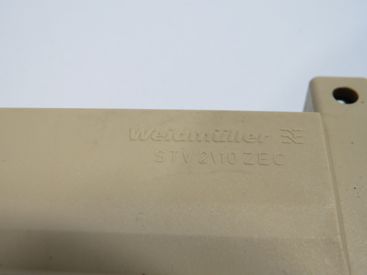 Weidmuller STV2/10ZEC PCB Connector Strain Relief USED