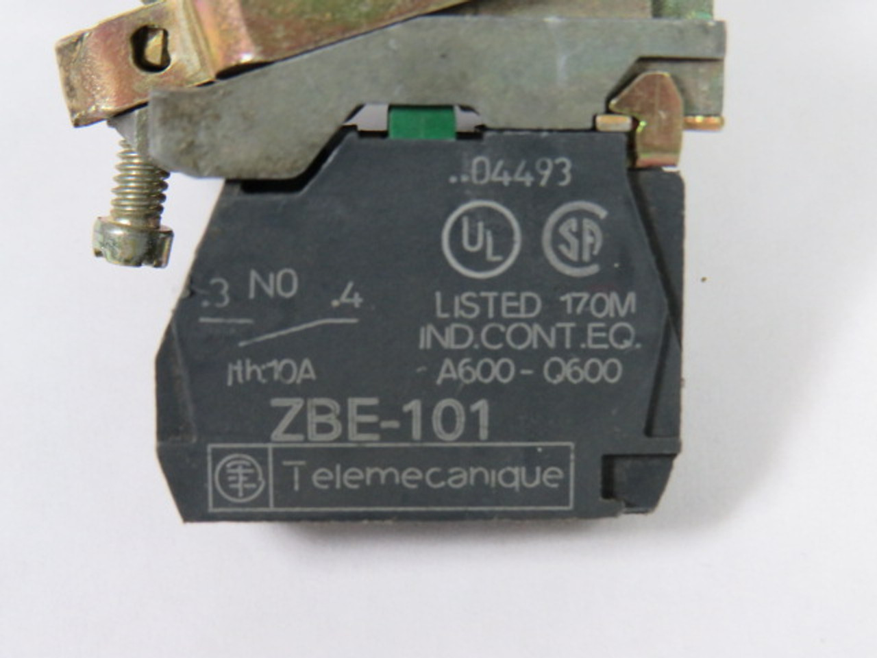 Telemecanique XB4BA21 Push Button 22mm 1NO Black Flush Head USED