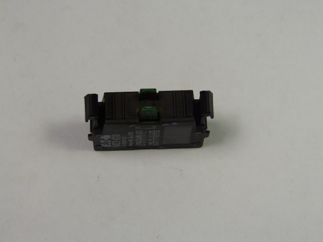 Eaton M22-K10 Contact Block 5A 600 Vac USED