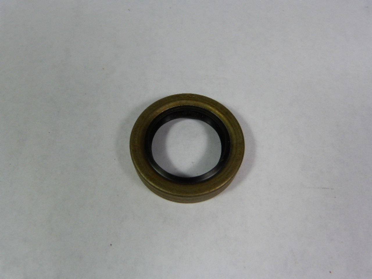 Federal Mogul 410136 Oil Seal 1.500x2.250x0.500" ! NEW !