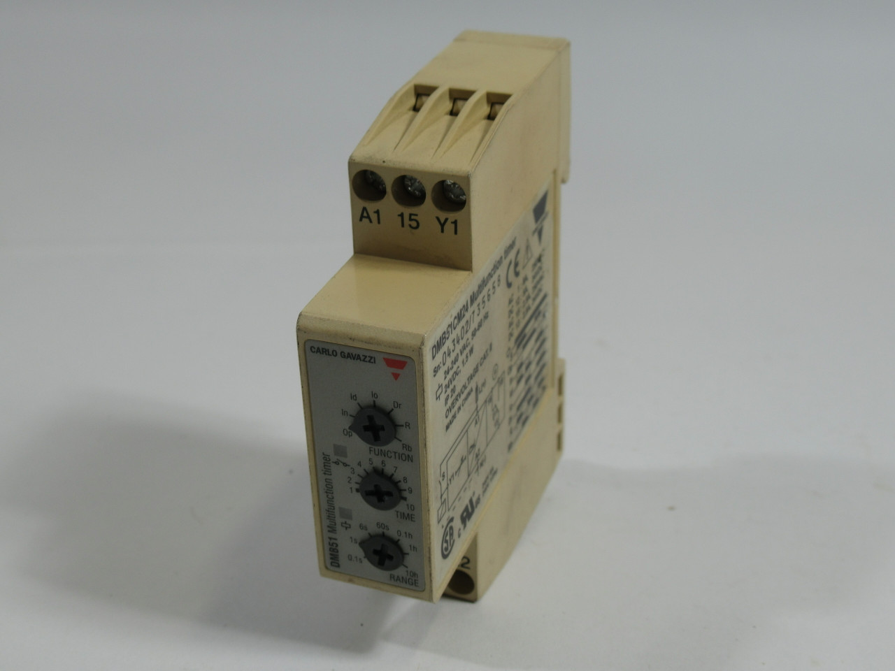 Carlo Gavazzi DMB51CM24 Multifunction Timer 0.1s-10h 240VAC 50-60Hz 8A USED