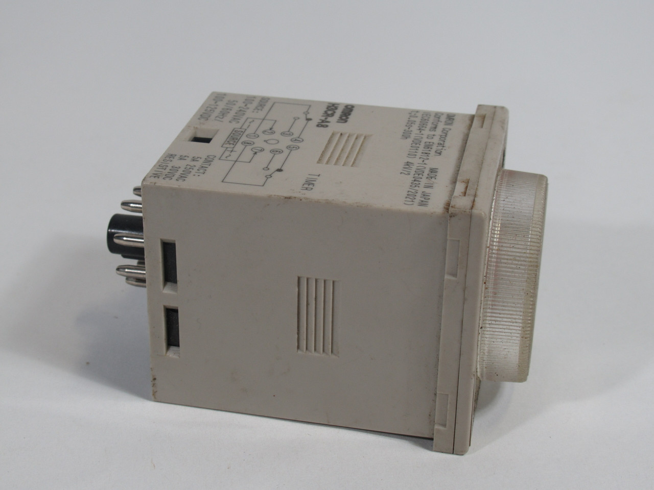 Omron H3CR-A8 Solid State Timer Relay 0.05s-300h 5A 100-240VAC 50/60Hz USED