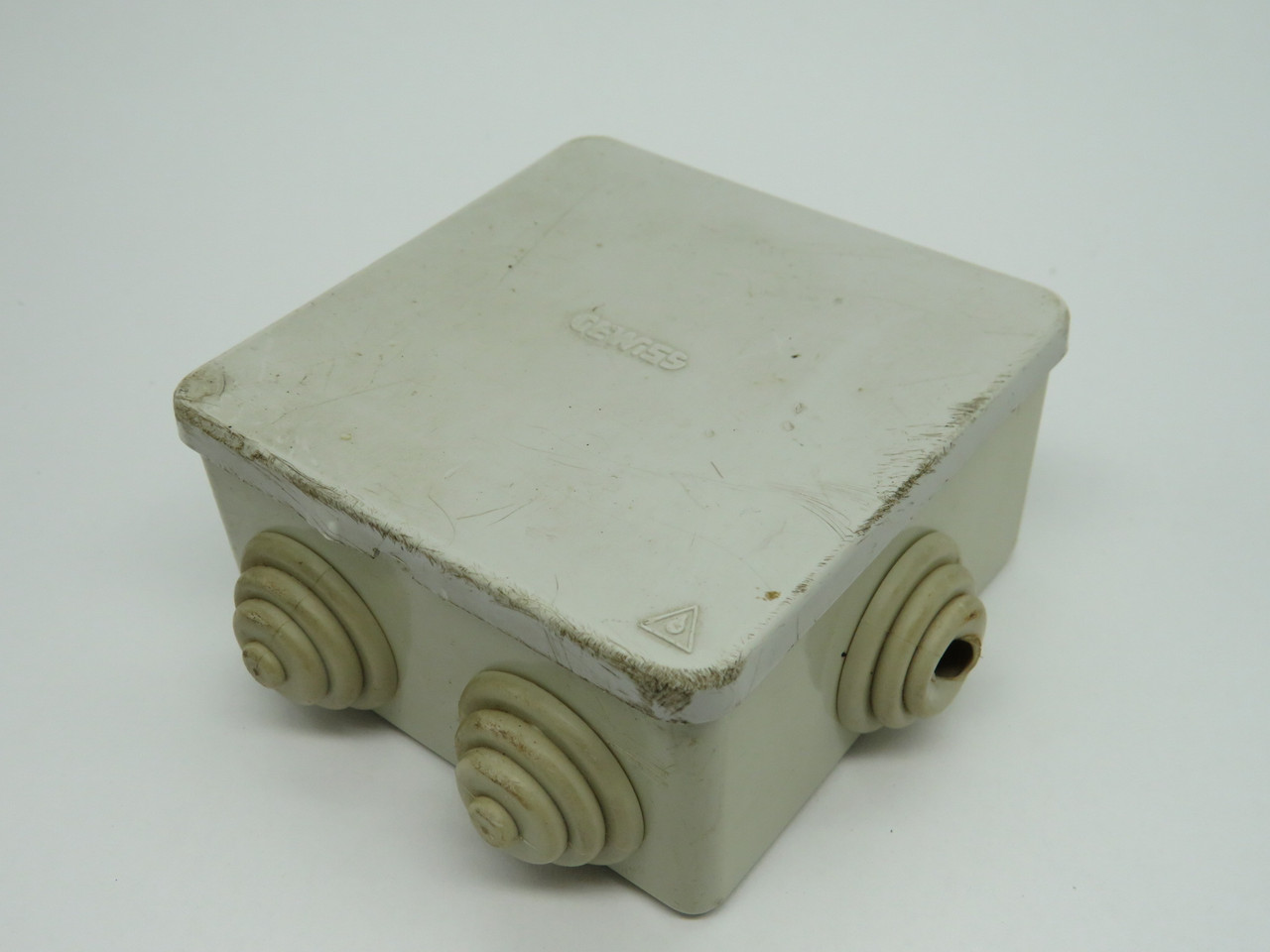 Gewiss GW44003 Junction Box w/ Lid 80x80x40mm COSMETIC DAMAGE USED