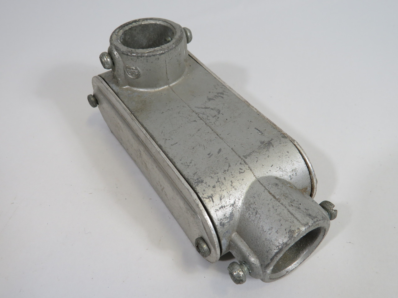 EDC LL/LR-3/4 Conduit Body w/Cover 3/4" USED