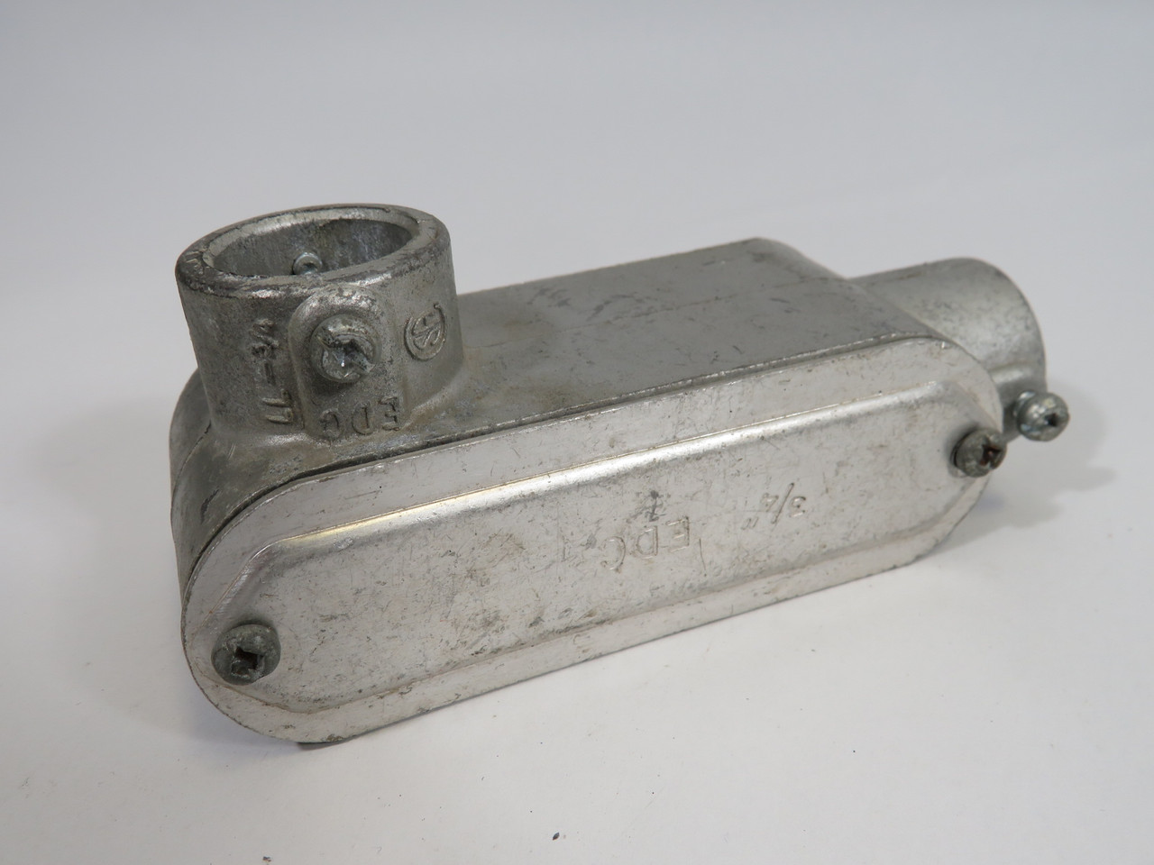 EDC LL/LR-3/4 Conduit Body w/Cover 3/4" USED