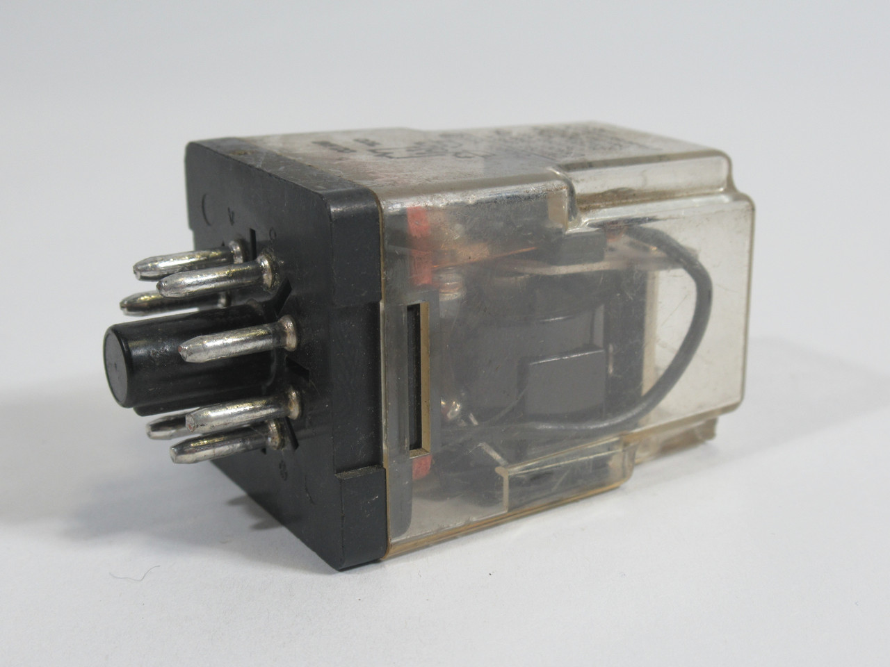 AMF KRP11DG-24VDC Relay 24VDC Coil 10A@120VAC 6A@250VAC 8-Pin USED