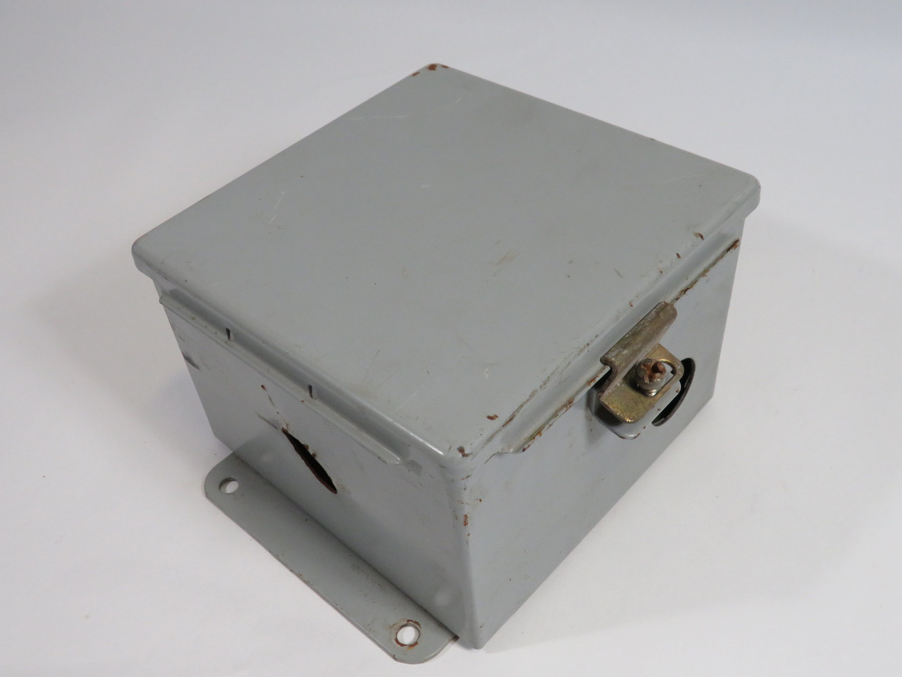Hoffman A606CH Steel Latching Enclosure 6x6x4" SHELF WEAR USED