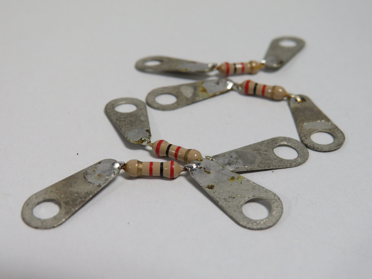 Generic Resistor w/ Ring Terminals 2k Ohms 5% Lot of 4 USED