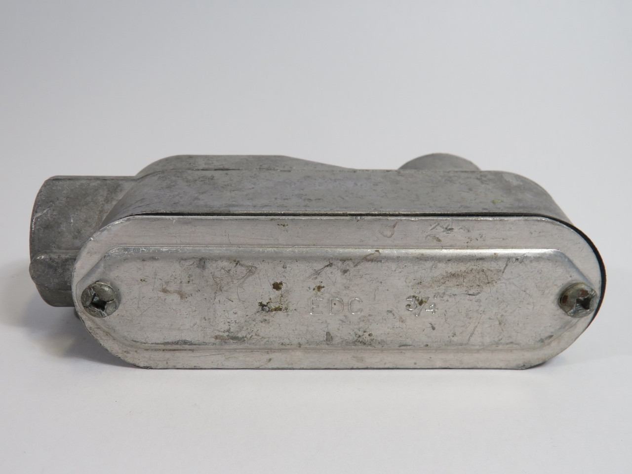 EDC LB-3/4 Threaded Conduit Body 3/4" LB w/ Cover and Gasket USED