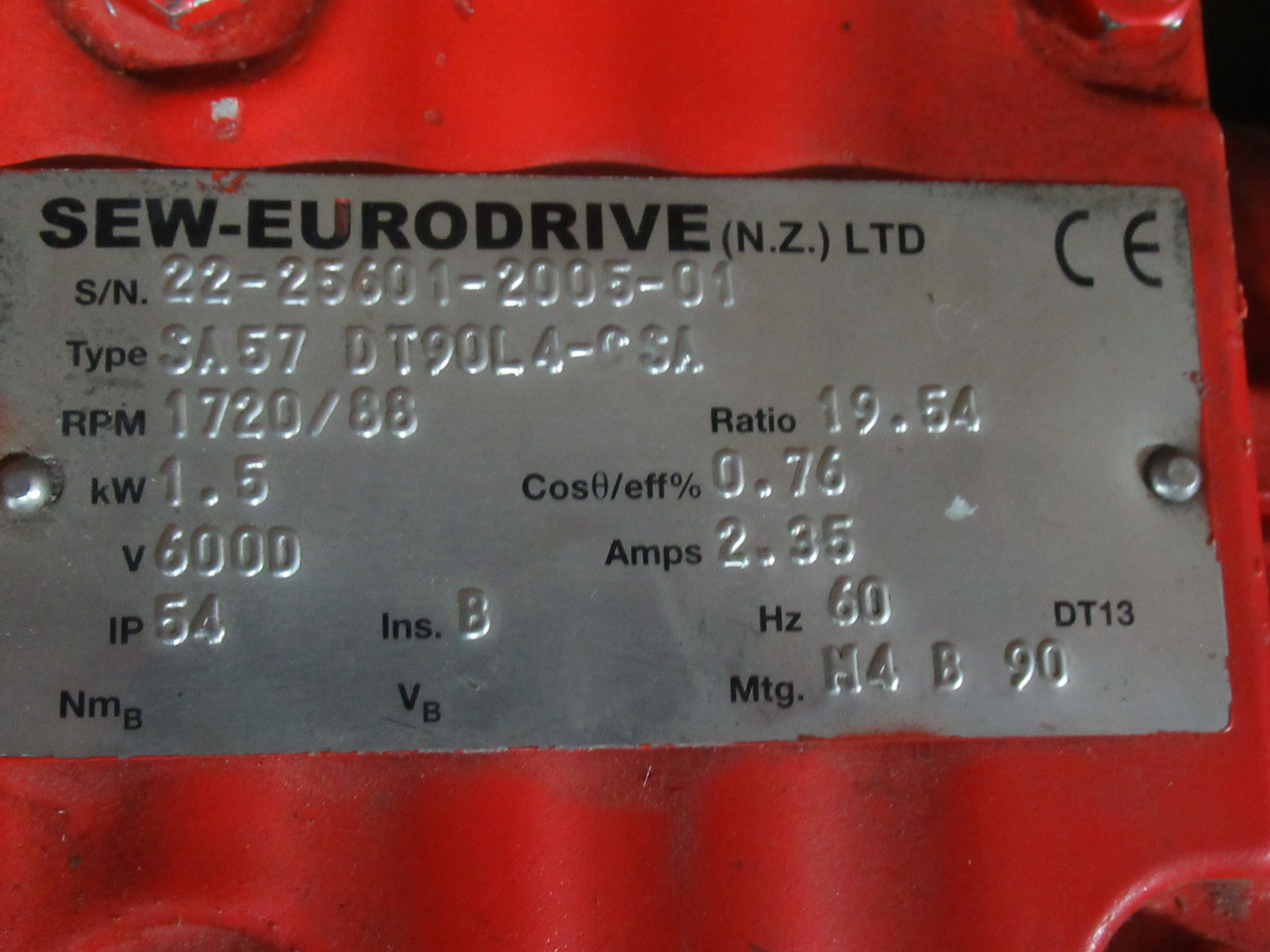 Sew-Eurodrive 1.5kW 1720RPM 600V TEFC C/W Gear Reducer 19.54:1 Ratio USED