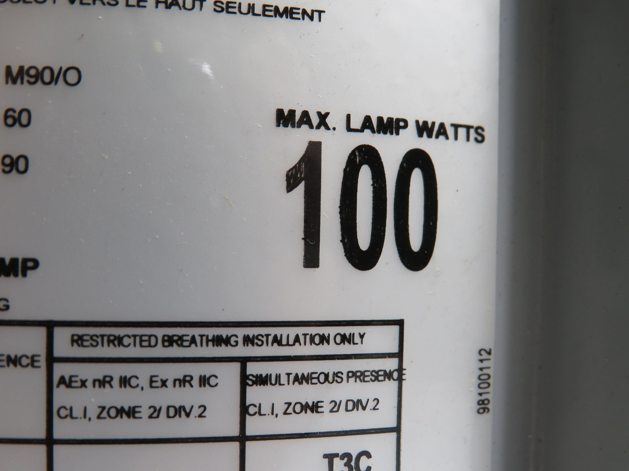 Eaton Crouse-Hinds DMVM100/TT Metal Halide Luminaire 100W 120/277/347V NEW