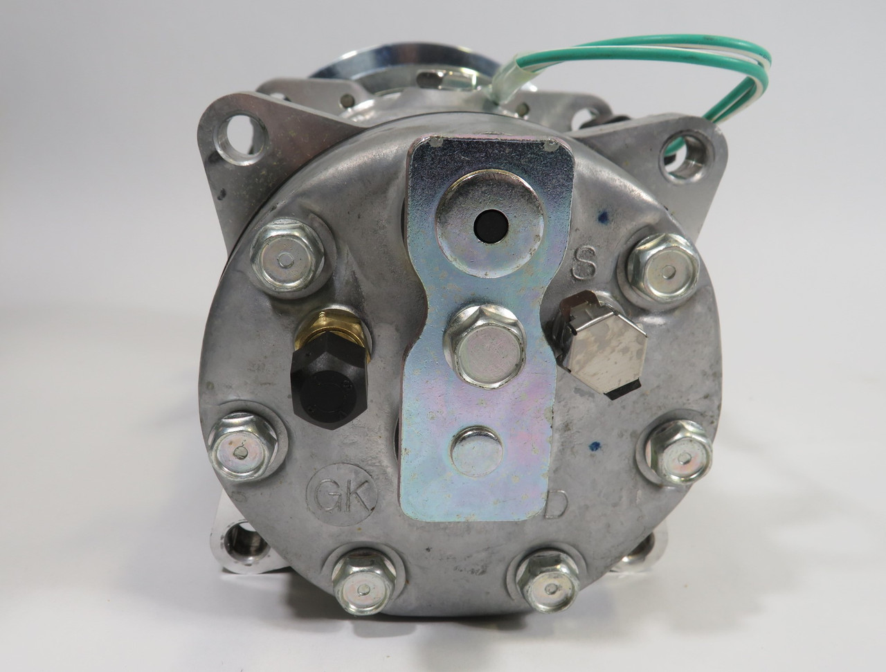 Sanden 5313 Compressor 4487 Model 7H15SHD Ear Mount 24V PV8 130mm Pulley ! NEW !