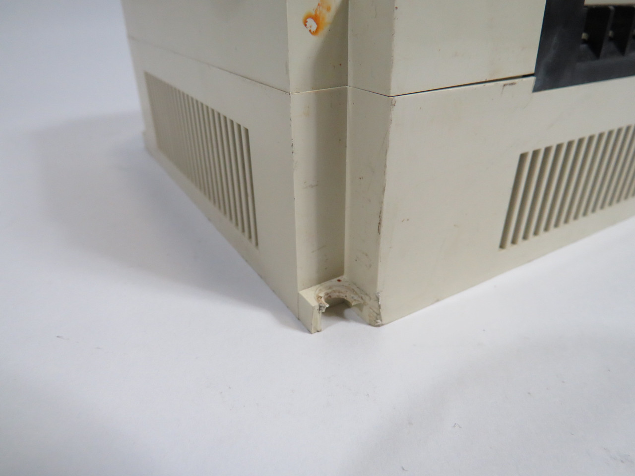 Allen-Bradley 1745-LP151 Series C SLC 150 Processor FRN 6 DAMAGED MOUNTS USED