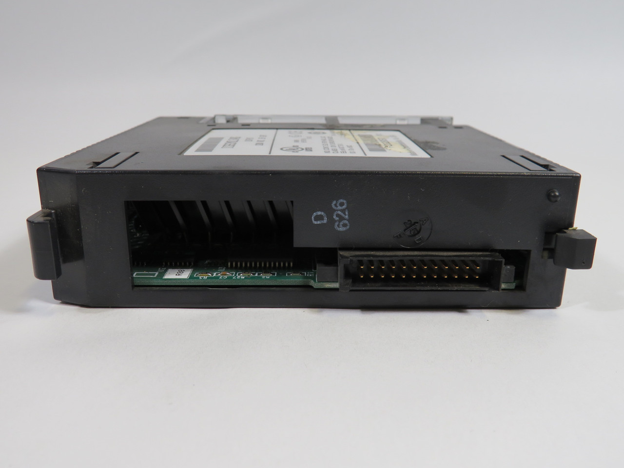 GE Fanuc IC693MDL340G Output Module 120V 0.5A 16PT NO DOOR LEGEND USED