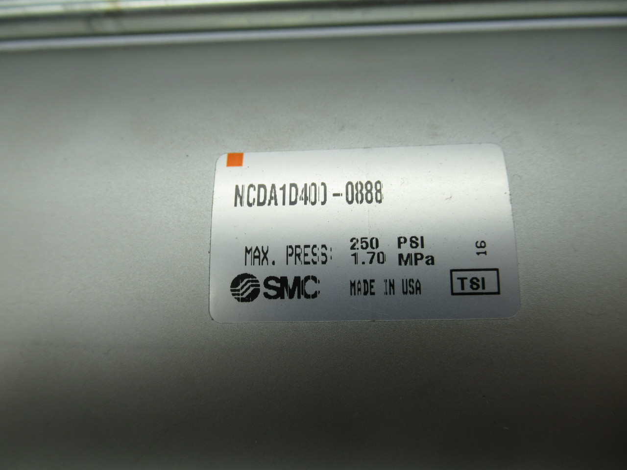 SMC NCDA1D400-0888 Pneumatic Cylinder 4" Bore 8.88" Stroke USED