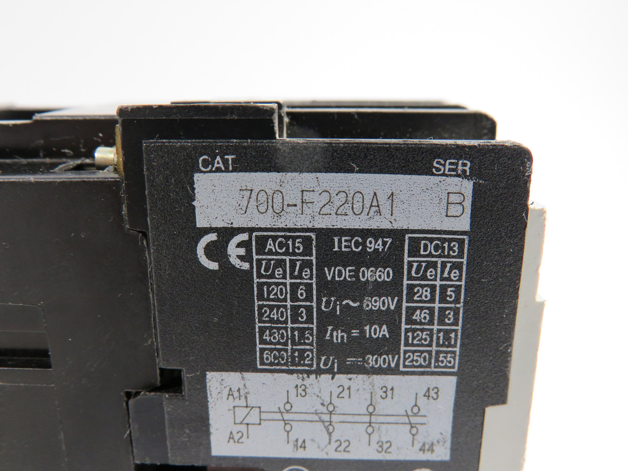 Allen-Bradley 700-F220A1 Ser B Control Relay 120V@60Hz 110V@50Hz SHELF WEAR USED