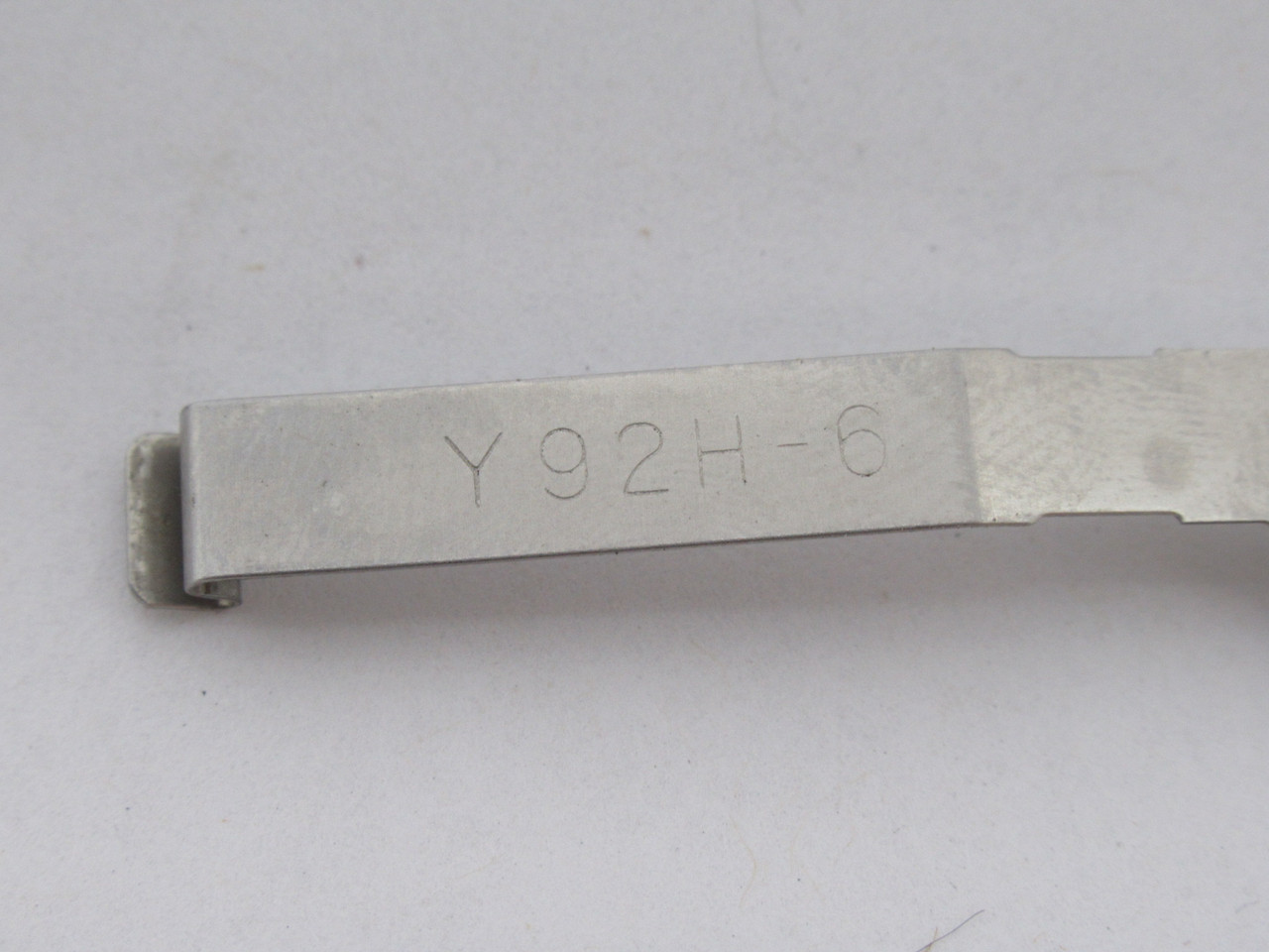Omron Y92H-6 Hold-Down Clip for H3G Timer Relay Lot of 14 Pairs USED