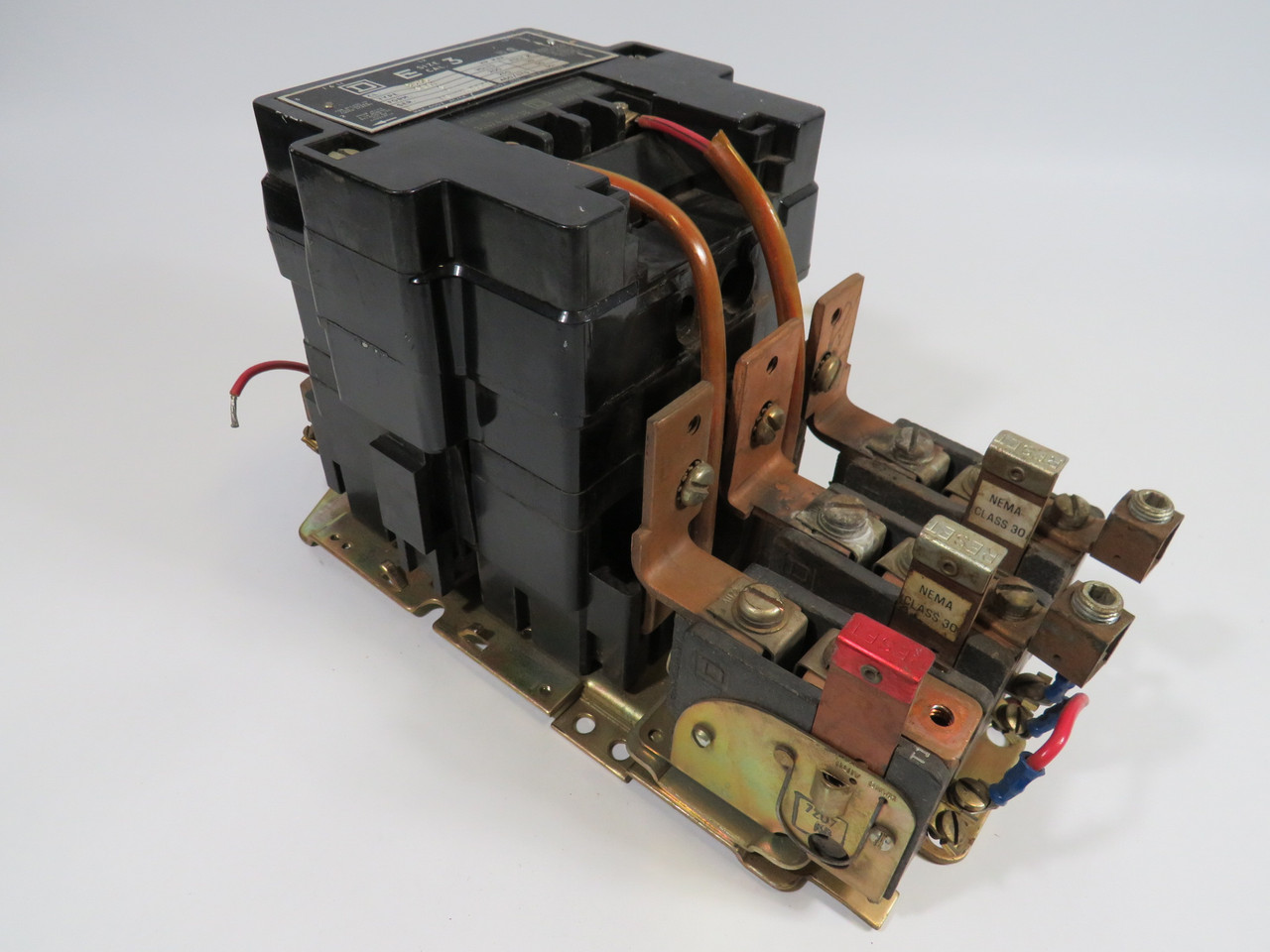 Square D 8536-SEO1-V02 Starter 3-Pole 460/575VAC 50HP SHELF WEAR USED