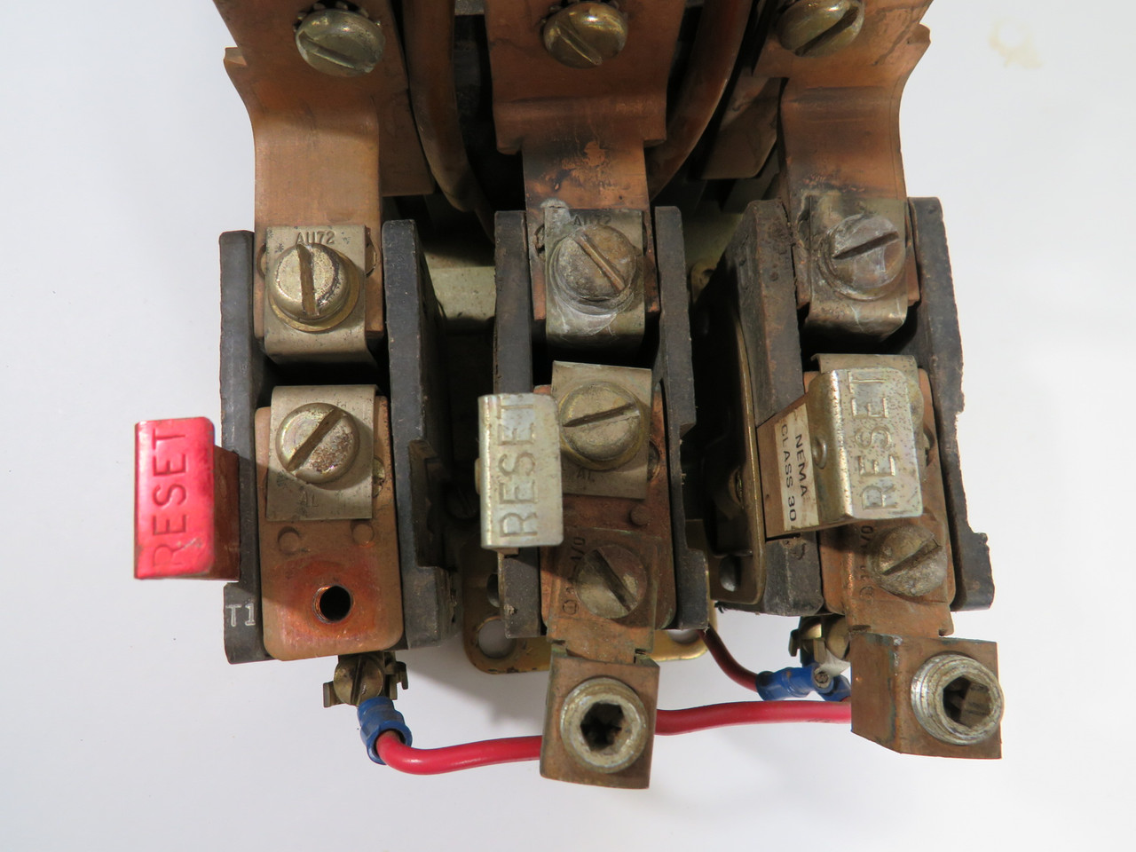 Square D 8536-SEO1-V02 Starter 3-Pole 460/575VAC 50HP SHELF WEAR USED