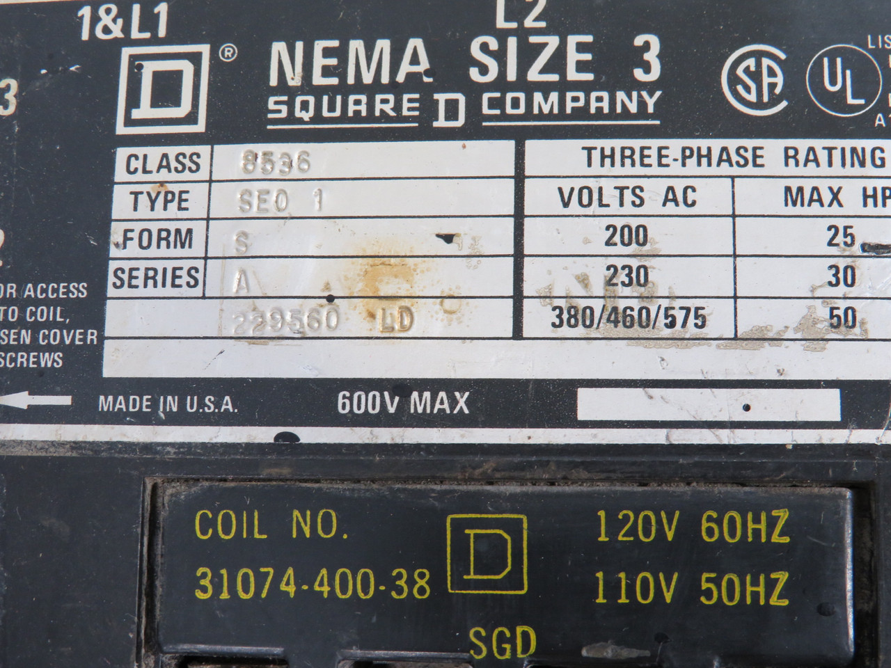 Square D 8536-SEO1-V02 Starter 3-Pole 380/460/575VAC 50HP SHELF WEAR USED