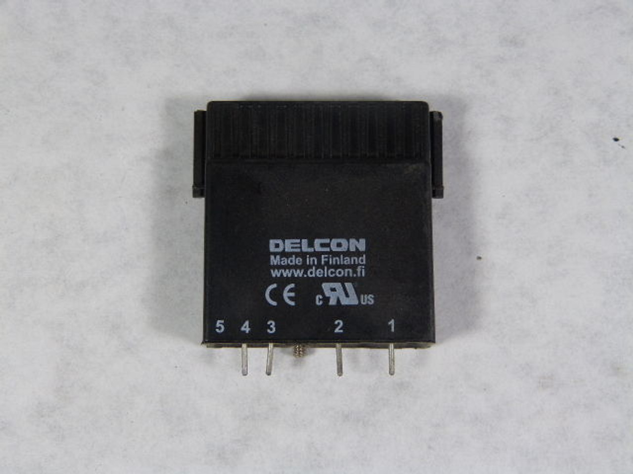 Weidmuller SL024TR Delcon 24VDC IN/240VAC  3.0A Out Relay USED