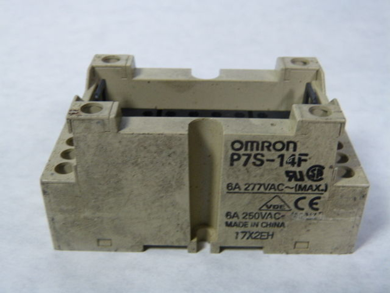 Omron P7S-14F G7S Series Relay Socket 6A 277VAC USED