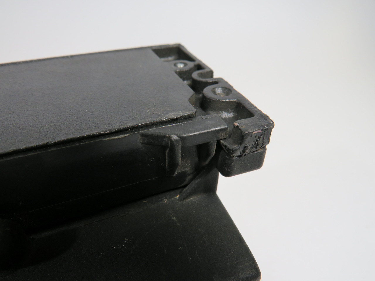 GE Fanuc IC660EBD101F Electronic Assembly Module 115V NO COVER/SHELF WEAR USED