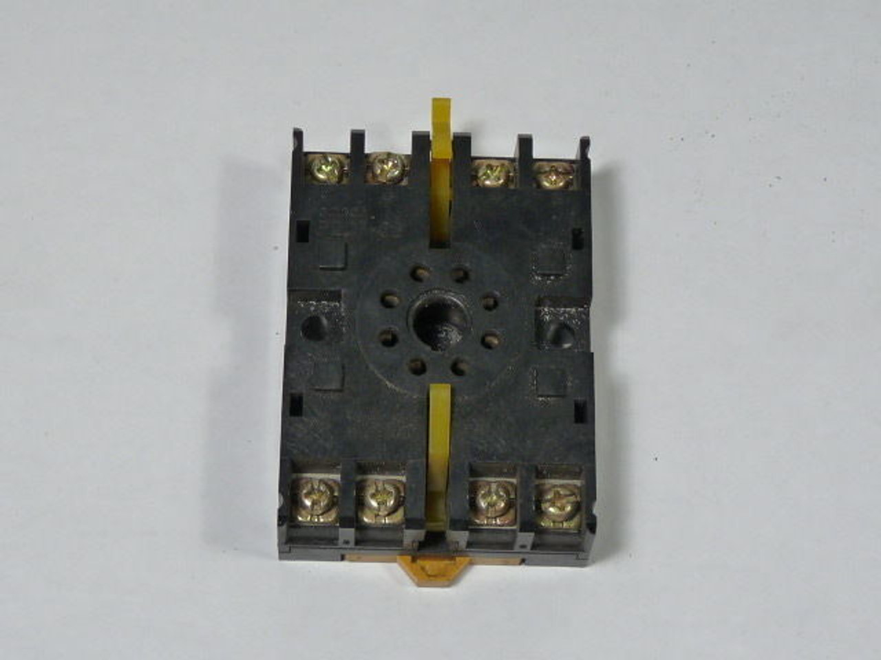 Omron P2CF-08 Relay Socket 8Pin 240V for Use w/ H3CR-F USED