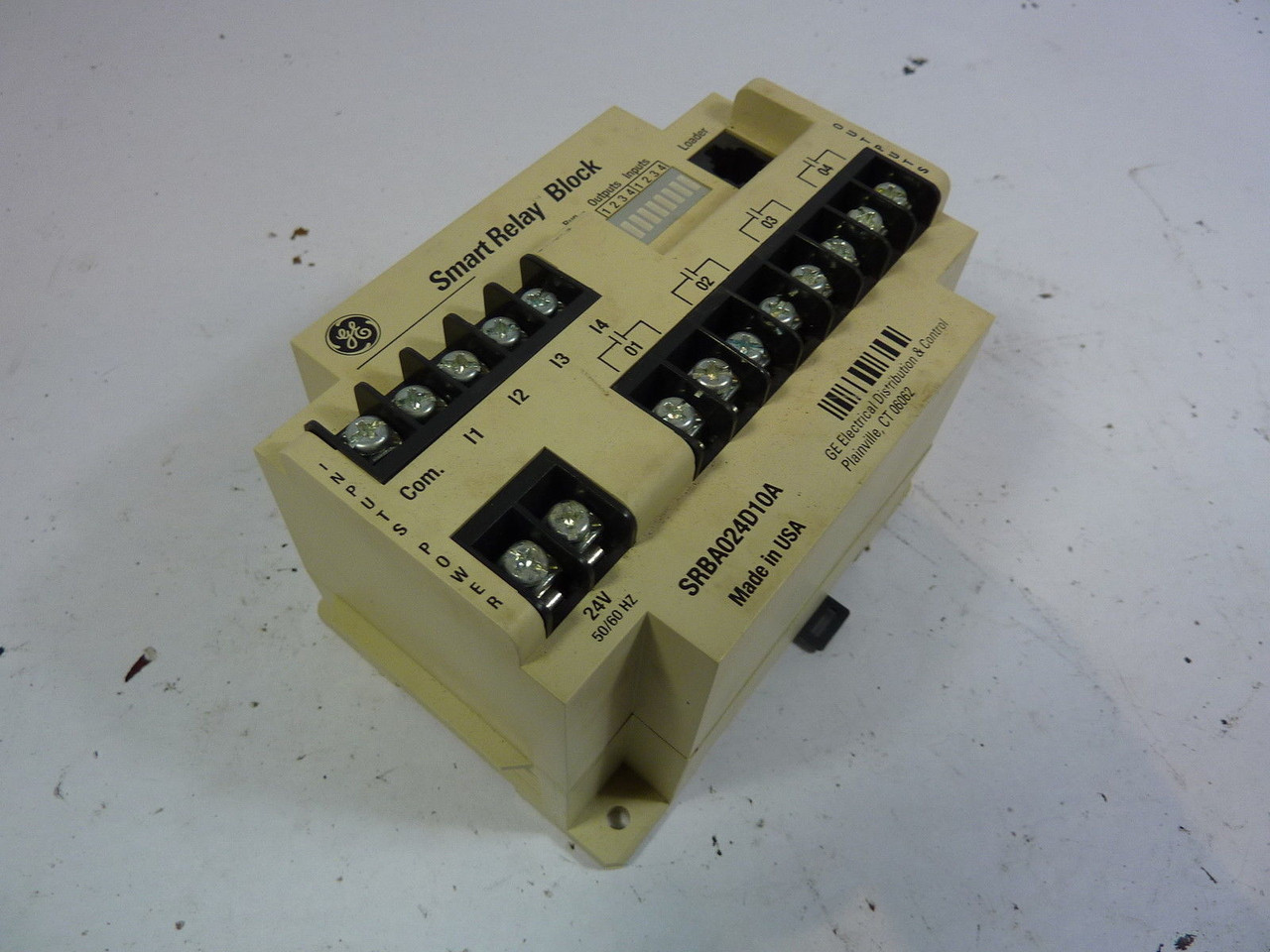 General Electric SRBA024D10A Relay Block Smart 24VDC USED
