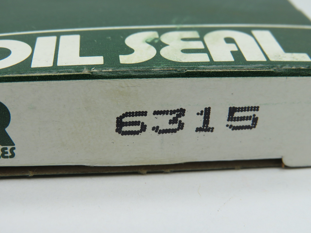 Chicago Rawhide 6315 Oil Seal 0.625" ID 1.250" OD 0.250" W ! NEW !